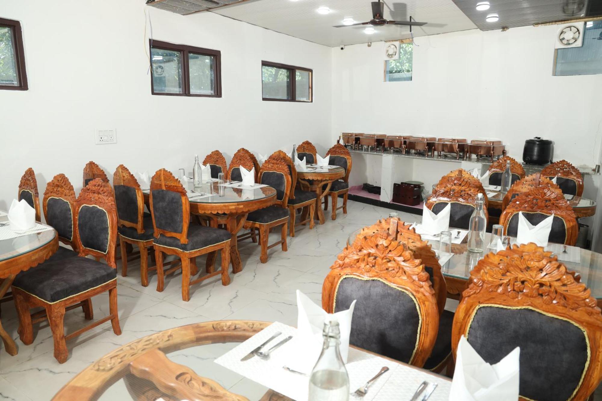 Mountain Orchard Retreat Pahalgam Hotell Exteriör bild