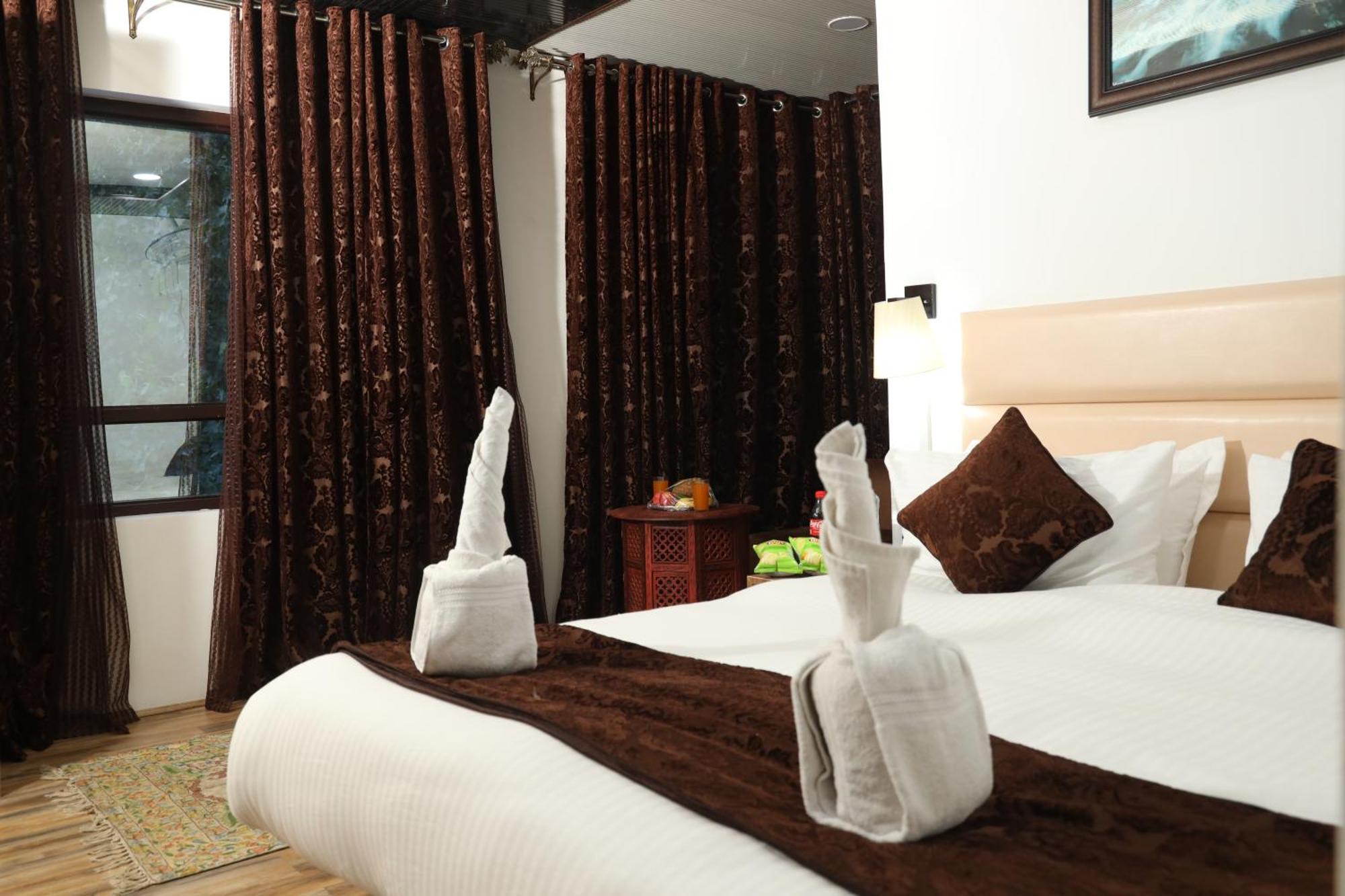 Mountain Orchard Retreat Pahalgam Hotell Exteriör bild